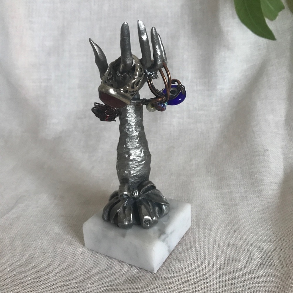 Jewelry Ring Holder - Theatrical Arm - Picture 4 of 8